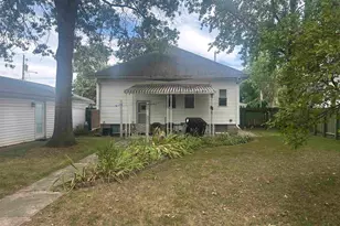 906 Belle Ave, Pinckneyville, IL 62274 - Photo 3