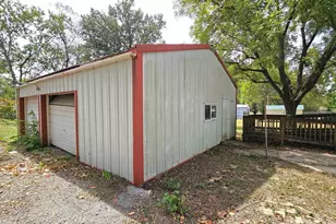 518 Fife St, Carrier Mills, IL 62917 - Photo 27