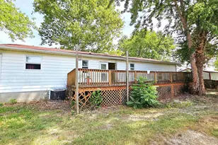 518 Fife St, Carrier Mills, IL 62917 - Photo 29