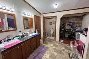 3920 Herrin Rd, Carterville, IL 62918 - Photo 17