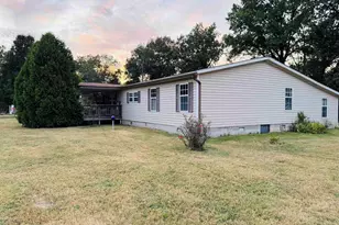 3920 Herrin Rd, Carterville, IL 62918 - Photo 3