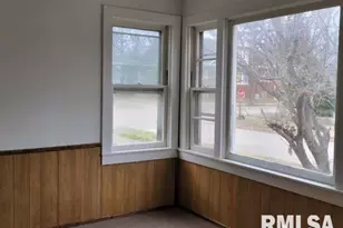 617 N 14th St, Herrin, IL 62948 - Photo 9