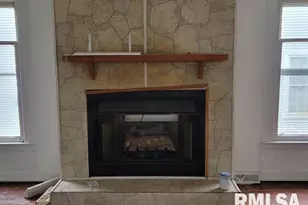 617 N 14th St, Herrin, IL 62948 - Photo 5