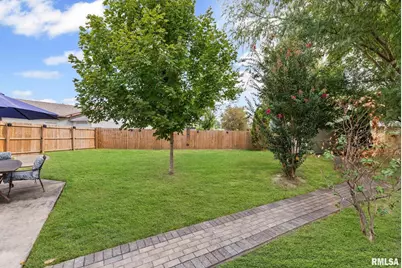 521 Marquis Avenue, Centralia, IL 62801 - Photo 9