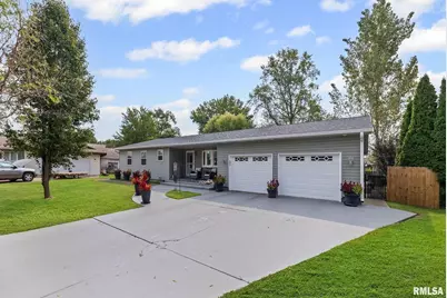 521 Marquis Avenue, Centralia, IL 62801 - Photo 1