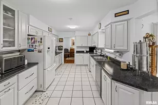 521 Marquis Ave, Centralia, IL 62801 - Photo 45