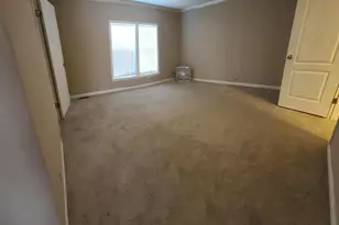 16035 Caplinger Pond Rd, Marion, IL 62959 - Photo 11