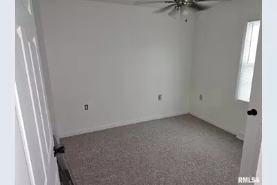 505 S 2nd Street, Marion, IL 62959 - Photo 11