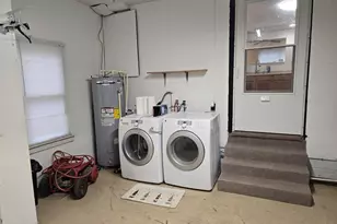 505 S 2nd St, Marion, IL 62959 - Photo 13