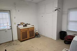 505 S 2nd St, Marion, IL 62959 - Photo 15