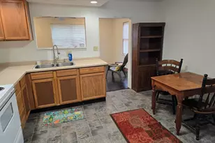 505 S 2nd St, Marion, IL 62959 - Photo 5