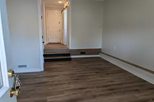 515 S 6th St, Earlville, IL 62932 - Photo 11