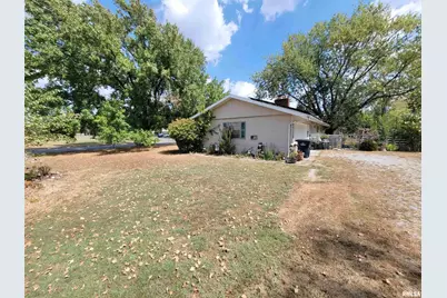 1133 W Boone Street, Salem, IL 62881 - Photo 19