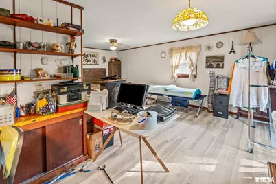 17 Crestwood Drive, Centralia, IL 62801 - Photo 19