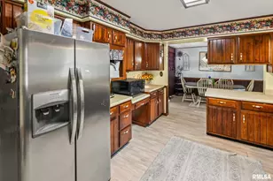 17 Crestwood Dr, Centralia, IL 62801 - Photo 13