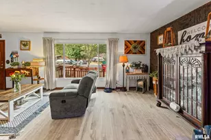 17 Crestwood Dr, Centralia, IL 62801 - Photo 7