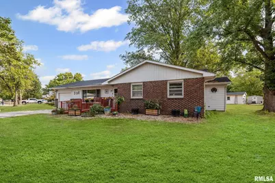 17 Crestwood Drive, Centralia, IL 62801 - Photo 1