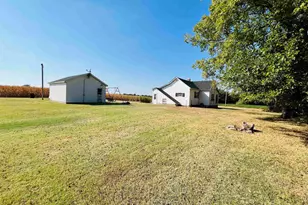 1810 S Hwy 142 Hwy, Eldorado, IL 62930 - Photo 15