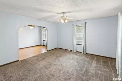 721 W Whittaker Street, Salem, IL 62881 - Photo 5