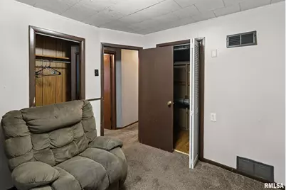 721 W Whittaker Street, Salem, IL 62881 - Photo 21