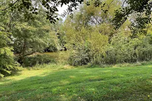 12 Hickory St, Nashville, IL 62263 - Photo 11