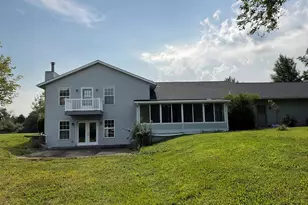 12 Hickory St, Nashville, IL 62263 - Photo 3