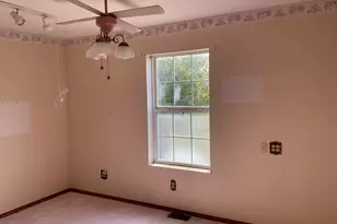 12 Hickory St, Nashville, IL 62263 - Photo 33