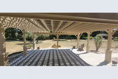 1670 Woods Lane, Centralia, IL 62801 - Photo 15