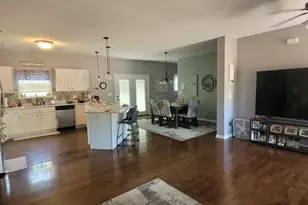 1670 Woods Ln, Centralia, IL 62801 - Photo 3