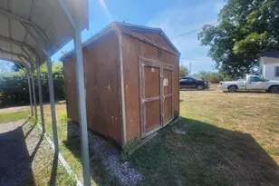 718 W Water St, Pinckneyville, IL 62274 - Photo 9