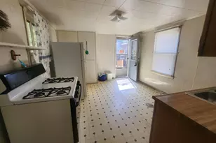 718 W Water St, Pinckneyville, IL 62274 - Photo 11