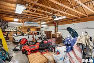 216 W Poplar St, Harrisburg, IL 62946 - Photo 57