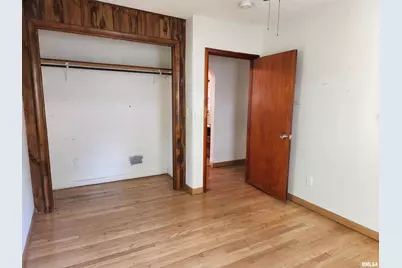 510 N Main Street, Chicago, IL 62898 - Photo 13