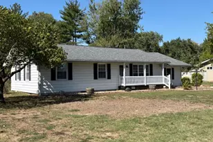 2633 S Broadway Ave, Salem, IL 62881 - Photo 3