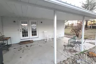 2633 S Broadway Ave, Salem, IL 62881 - Photo 37