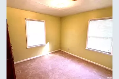 2633 S Broadway Avenue, Salem, IL 62881 - Photo 21