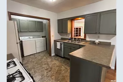 2633 S Broadway Avenue, Salem, IL 62881 - Photo 11