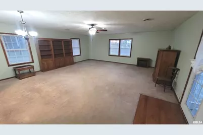 2633 S Broadway Avenue, Salem, IL 62881 - Photo 27