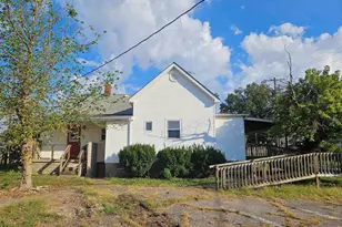 1105 Organ St, Eldorado, IL 62930 - Photo 3