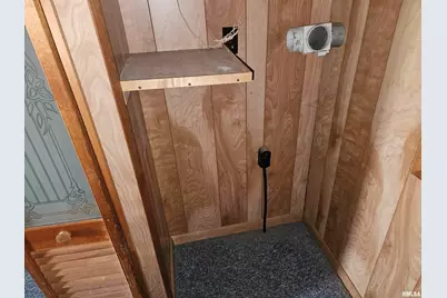 1105 Organ Street, Eldorado, IL 62930 - Photo 9