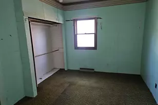 1105 Organ St, Eldorado, IL 62930 - Photo 11