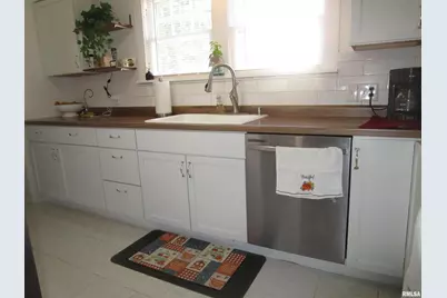 302 2nd Street, Carmi, IL 62821 - Photo 9