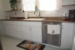 302 2nd St, Carmi, IL 62821 - Photo 9