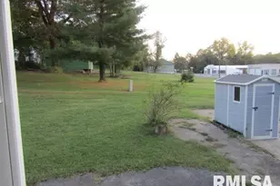 731 Bohn St, Rosiclare, IL 62982 - Photo 25