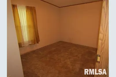 731 Bohn Street, Rosiclare, IL 62982 - Photo 15