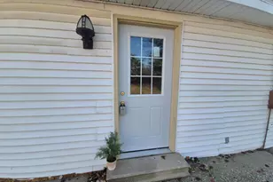 802 Dillard St St, Eldorado, IL 62930 - Photo 23