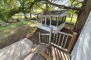 405 St Clair St, Odin, IL 62870 - Photo 35