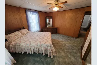 405 Saint Clair Street, Odin, IL 62870 - Photo 17