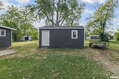 2109 N Broadway Avenue, Salem, IL 62881 - Photo 7