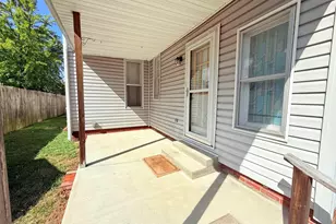 18 S Mill St, Harrisburg, IL 62946 - Photo 7